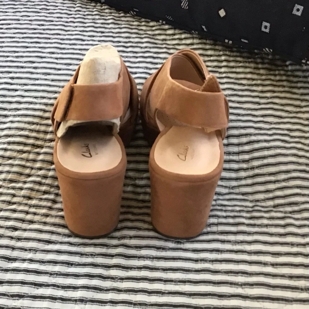 Women's Tan Slingback Sandals